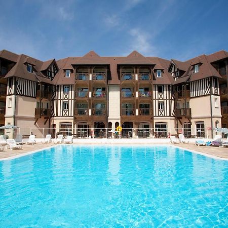 Pierre & Vacances La Residence Du Golf Deauville Extérieur photo