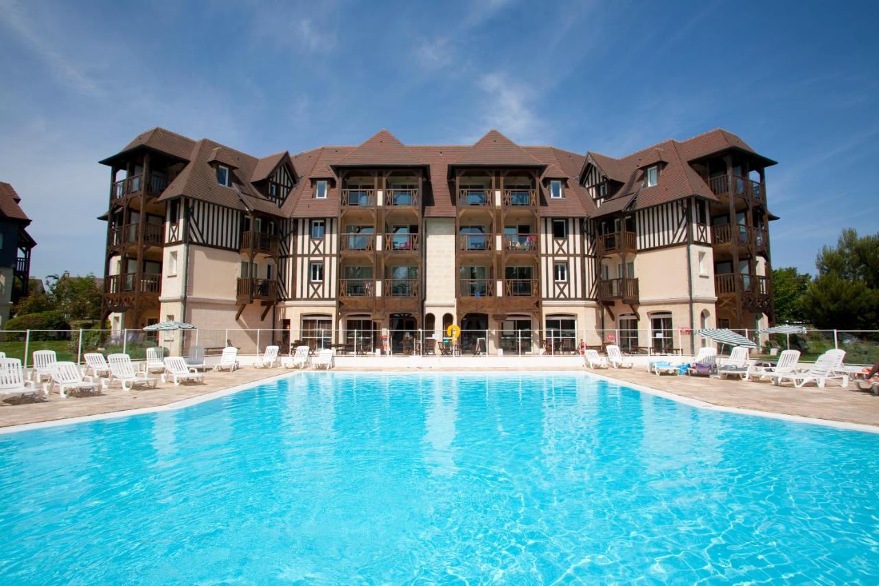 Pierre & Vacances La Residence Du Golf Deauville Extérieur photo
