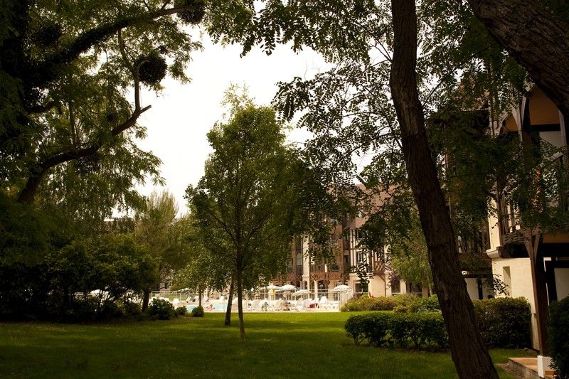 Pierre & Vacances La Residence Du Golf Deauville Extérieur photo